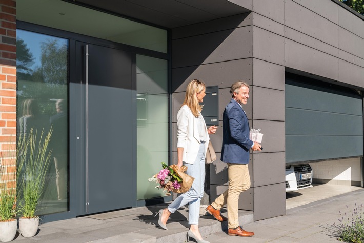 h rmann thermoplan hybrid neue eleganz f r den haust ren bereich